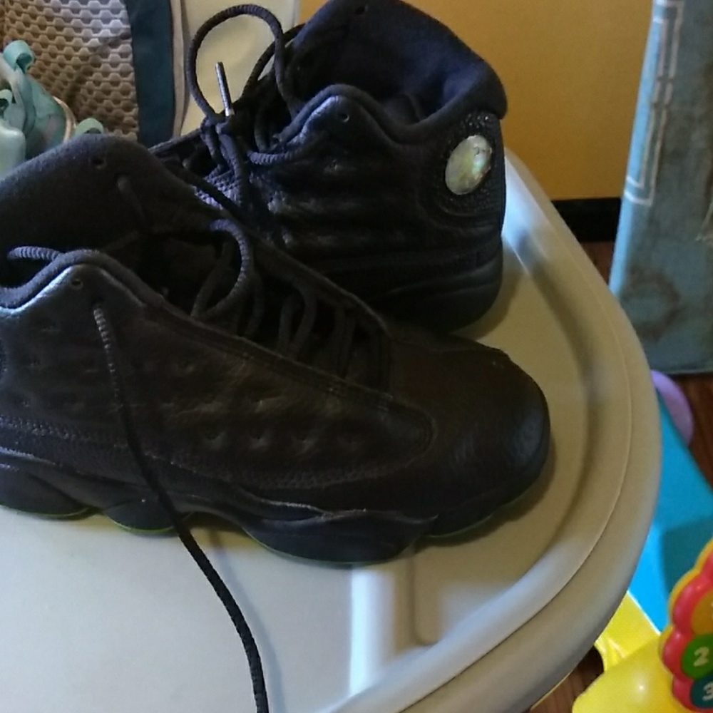 Boys tennis shoes